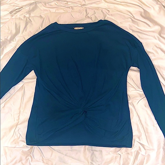 Small emerald cross over long sleeve - Picture 1 of 1